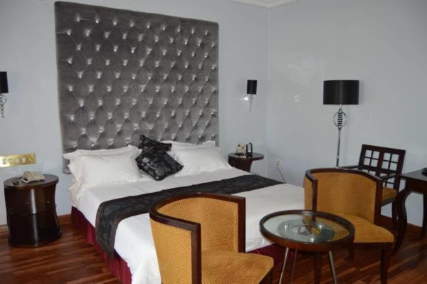 Staybridge Riverside Hotel & Spa Gaborone Bagian luar foto